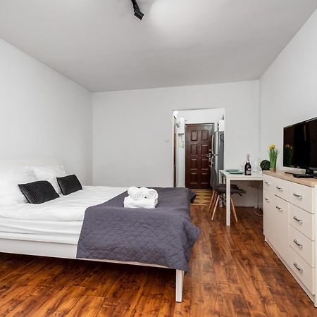 Warsaw Apartments Dyminska 6 Street ภายนอก รูปภาพ
