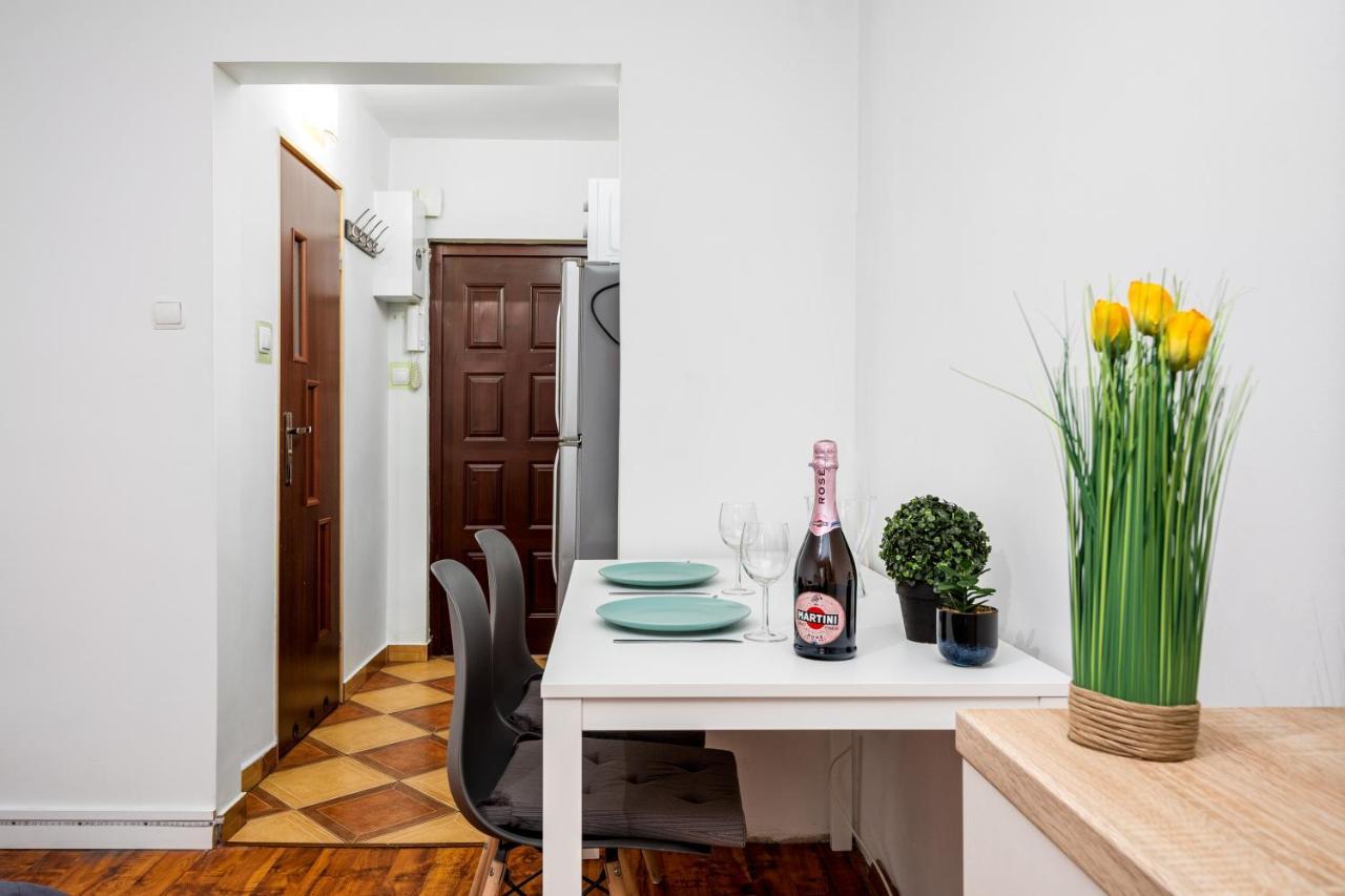 Warsaw Apartments Dyminska 6 Street ภายนอก รูปภาพ