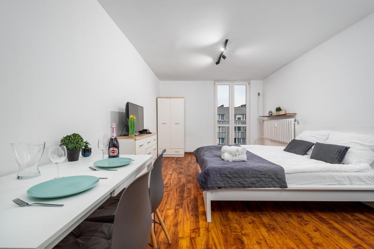 Warsaw Apartments Dyminska 6 Street ภายนอก รูปภาพ